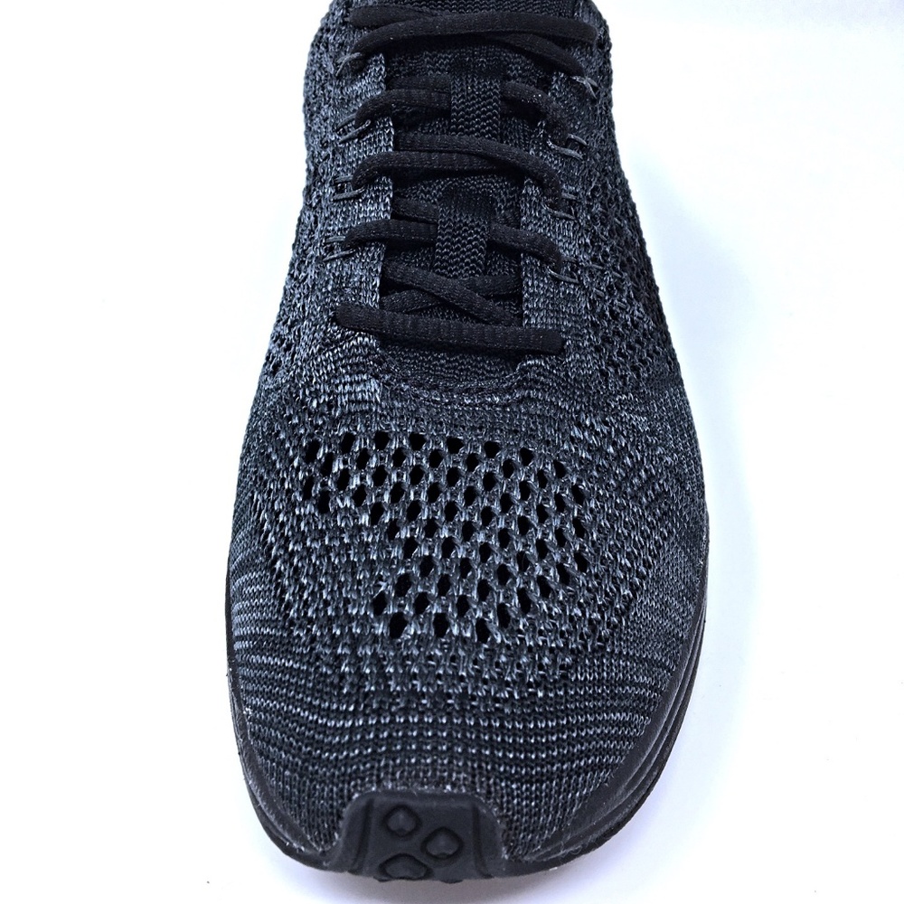 Nike Flyknit Racer Triple Black Mens/Womens New - Picture 3 of 8